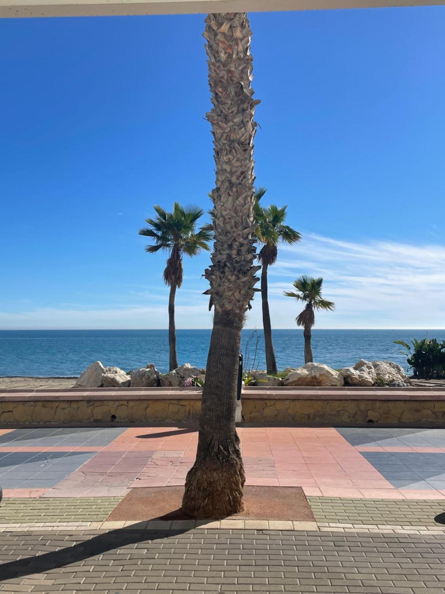 Moderno Piso Mirando Al Mar Apartment Torremolinos Bagian luar foto